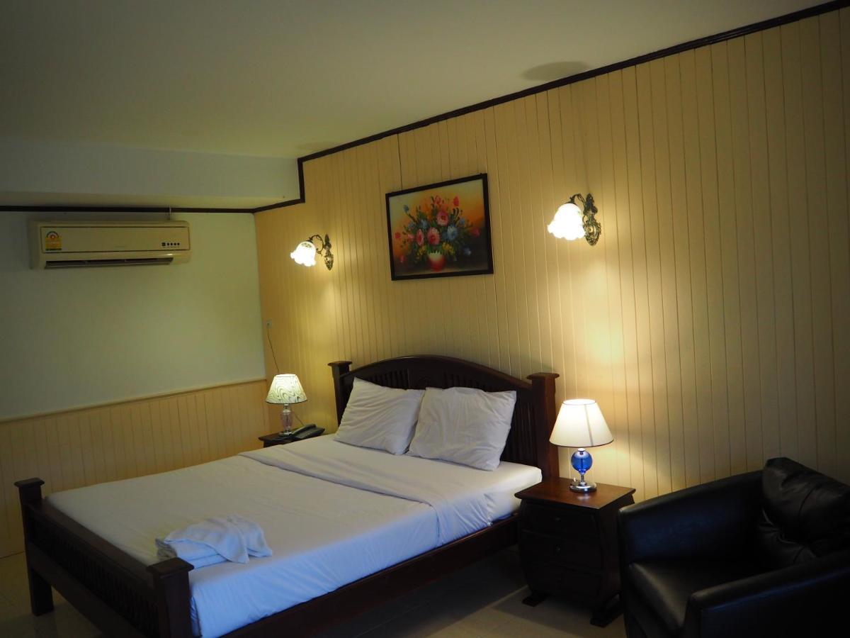 The Hotel Nakhonsawan Nakhon Sawan Εξωτερικό φωτογραφία