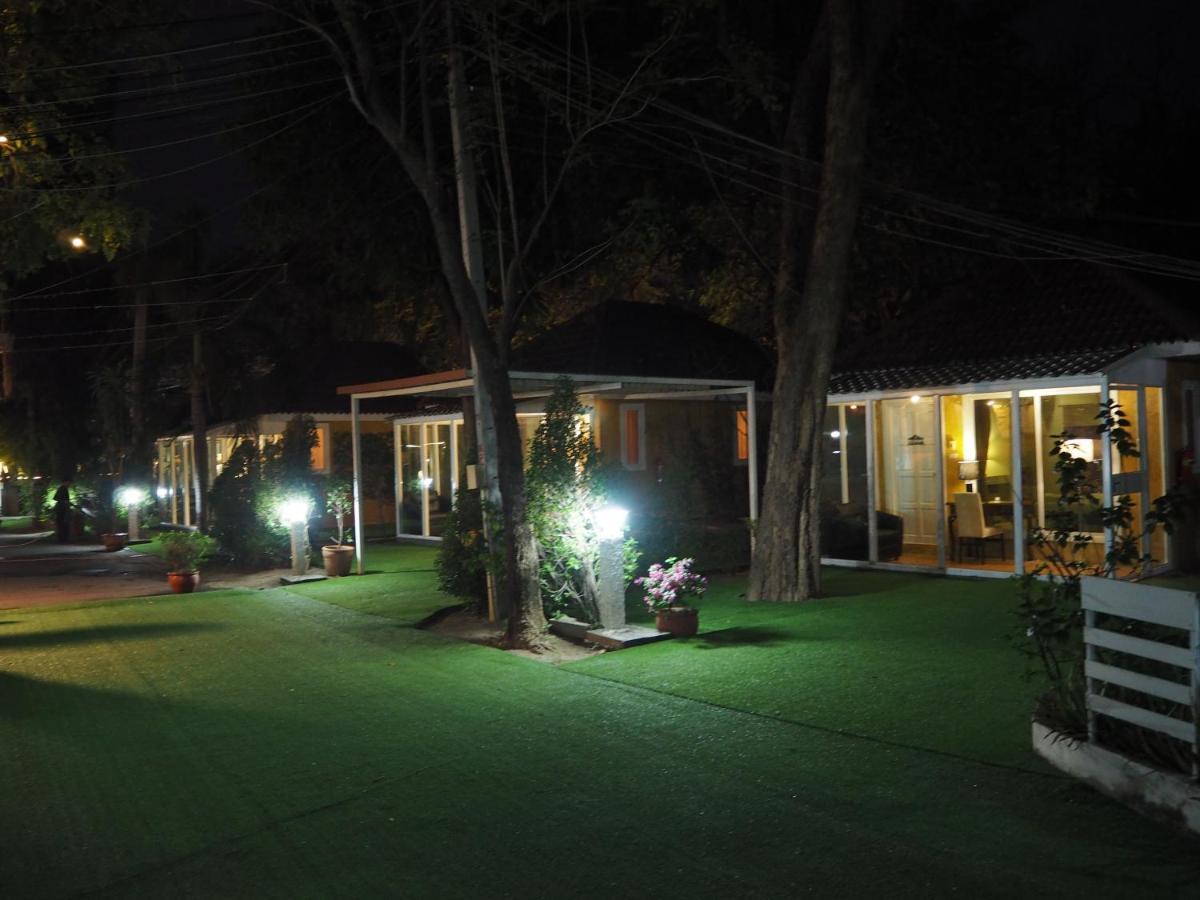 The Hotel Nakhonsawan Nakhon Sawan Εξωτερικό φωτογραφία